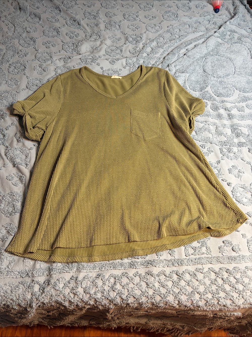 Women’s V-Neck Short Sleeve Knit Top - Olive Green